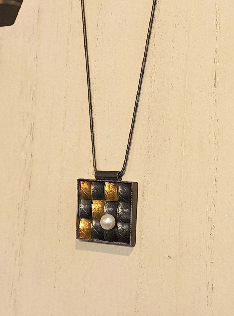 Squares Necklace CMA073 by Carolina Andersson