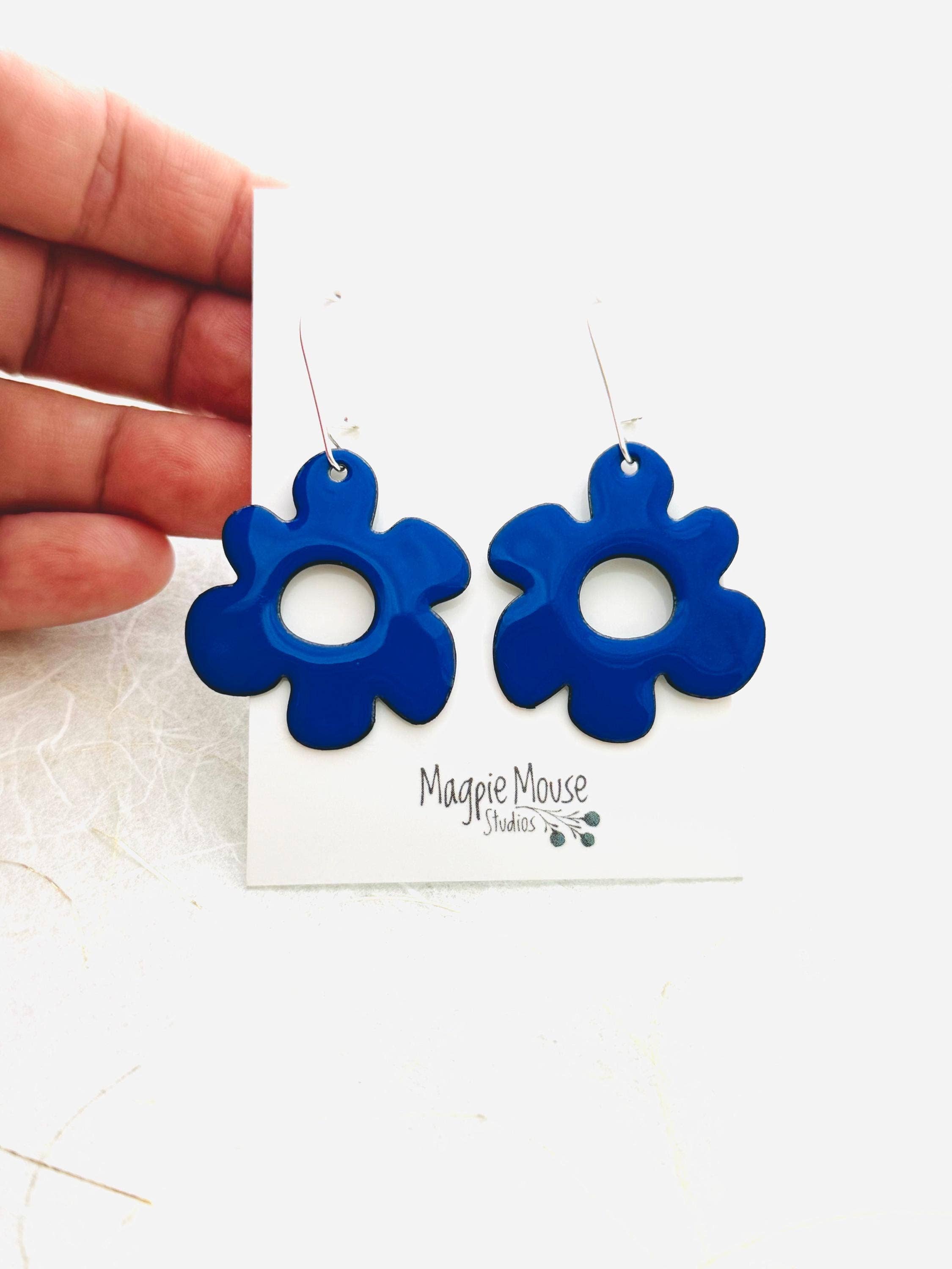 Ultramarine Blue Retro Flower Earrings