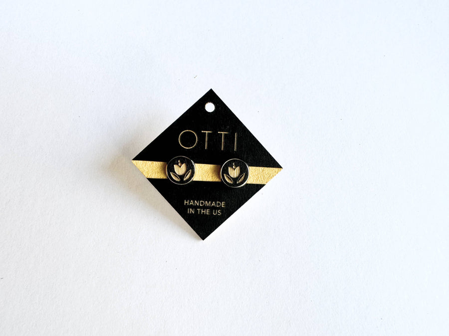 Danish Tulip Birch Stud Earrings: Black