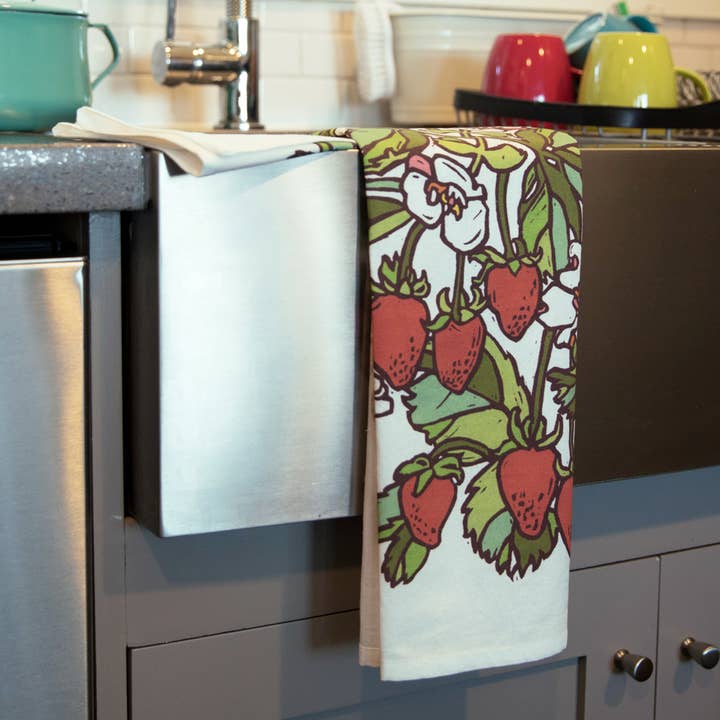 Strawberry 100% Cotton Flour Sack Kitchen Towel, 24" x 24"