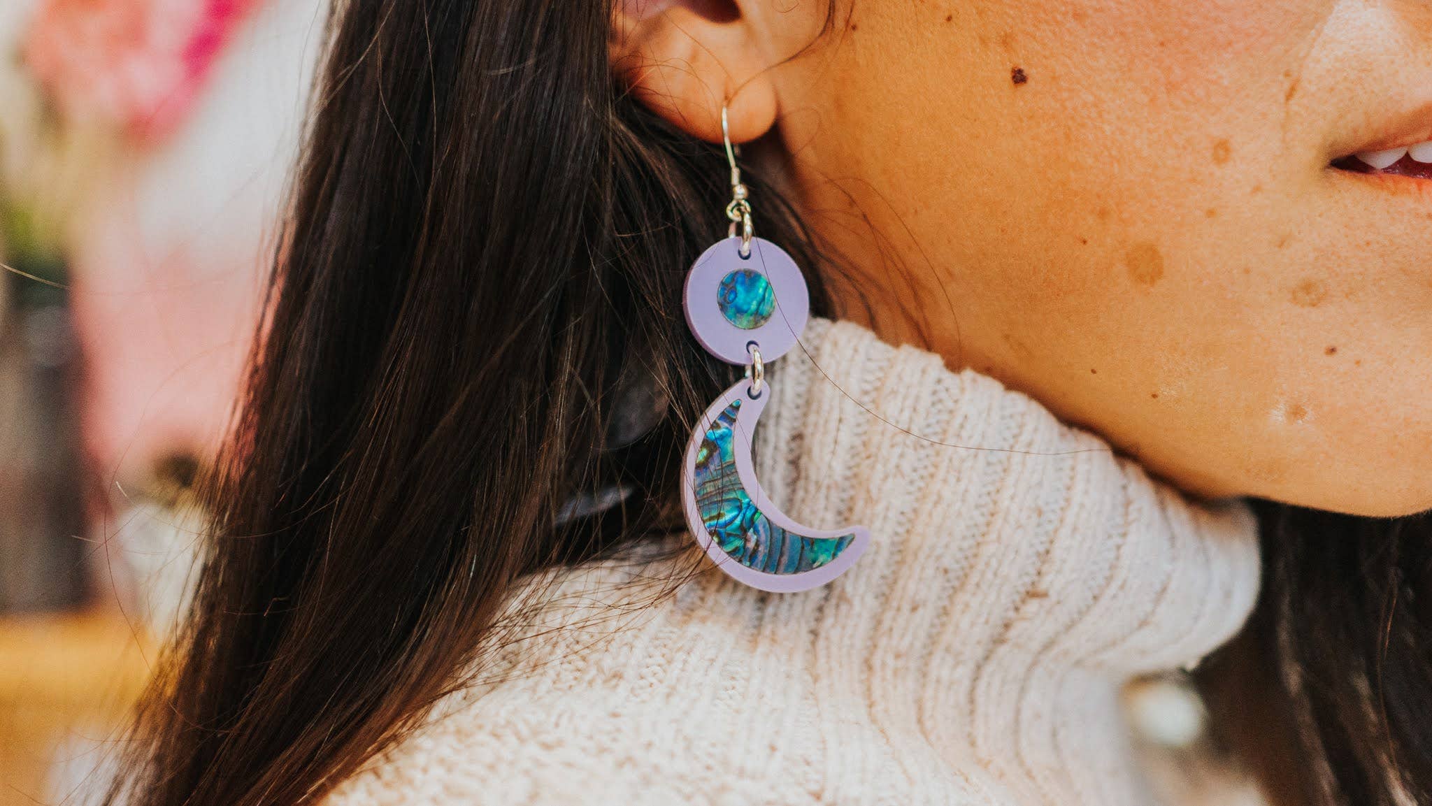 Nuci Earrings: Black / Hook-In