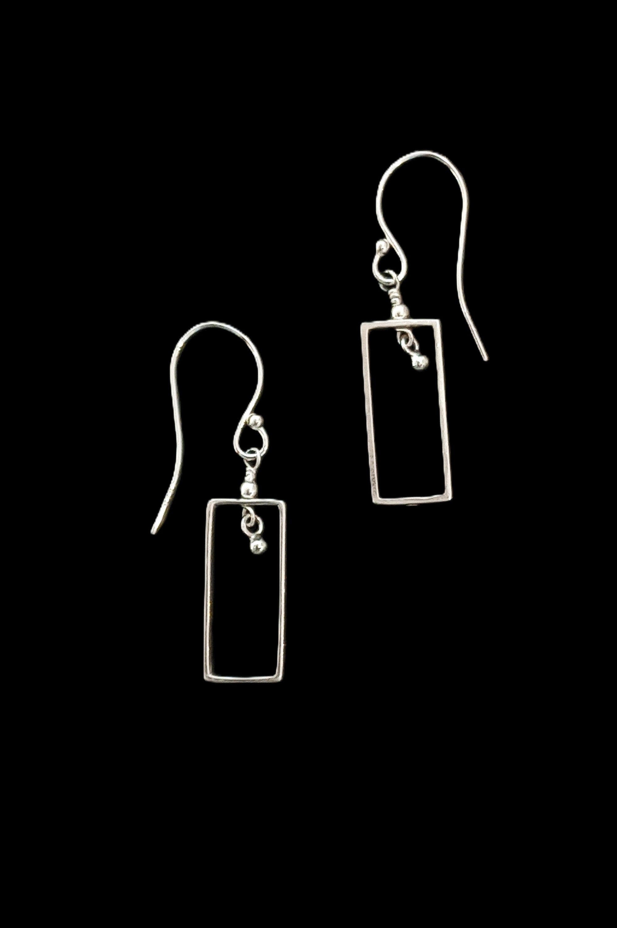 E134 Sterling Silver Rectangle Frame Earrings
