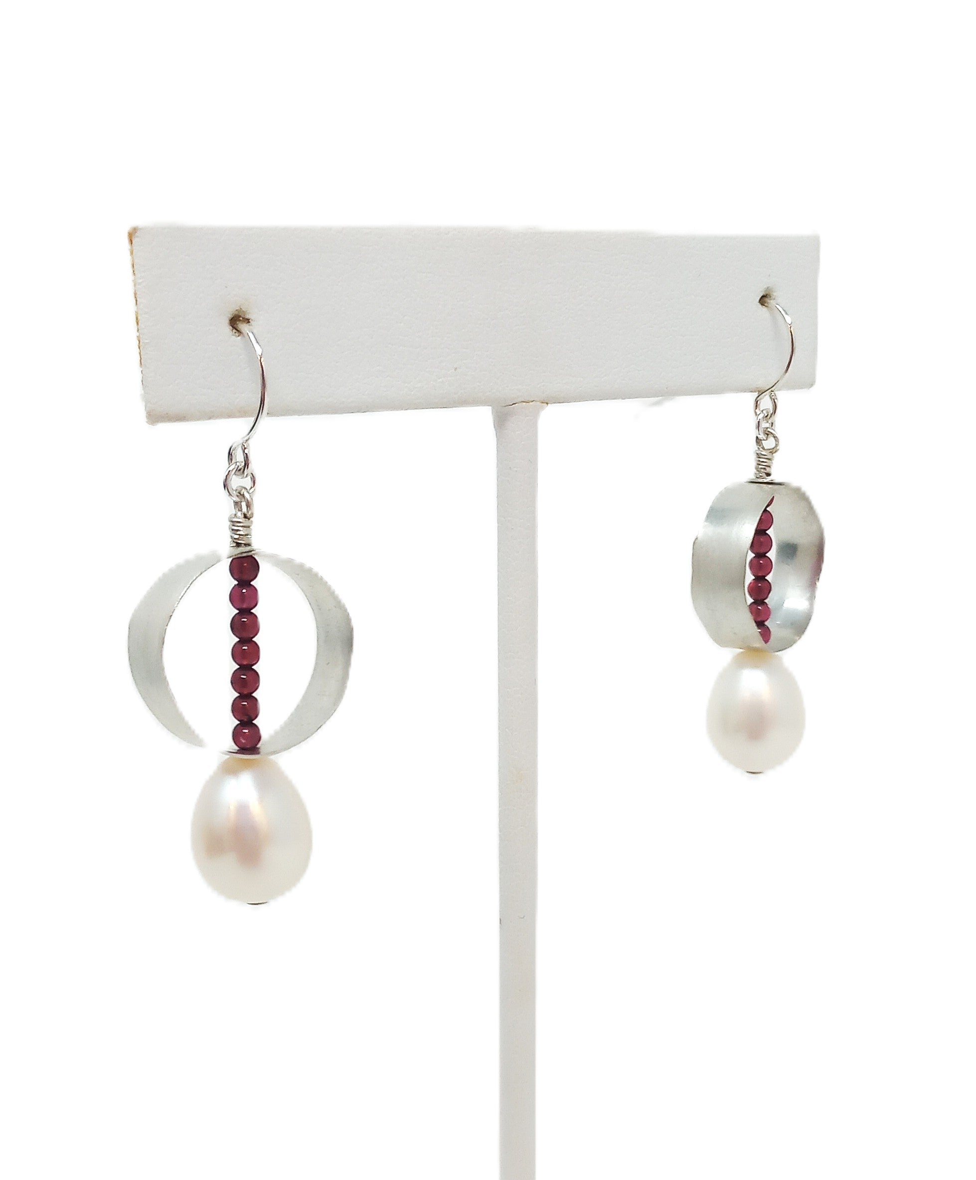 E570 Silver Circle, Garnet, and Freshwater Pearl Earrings