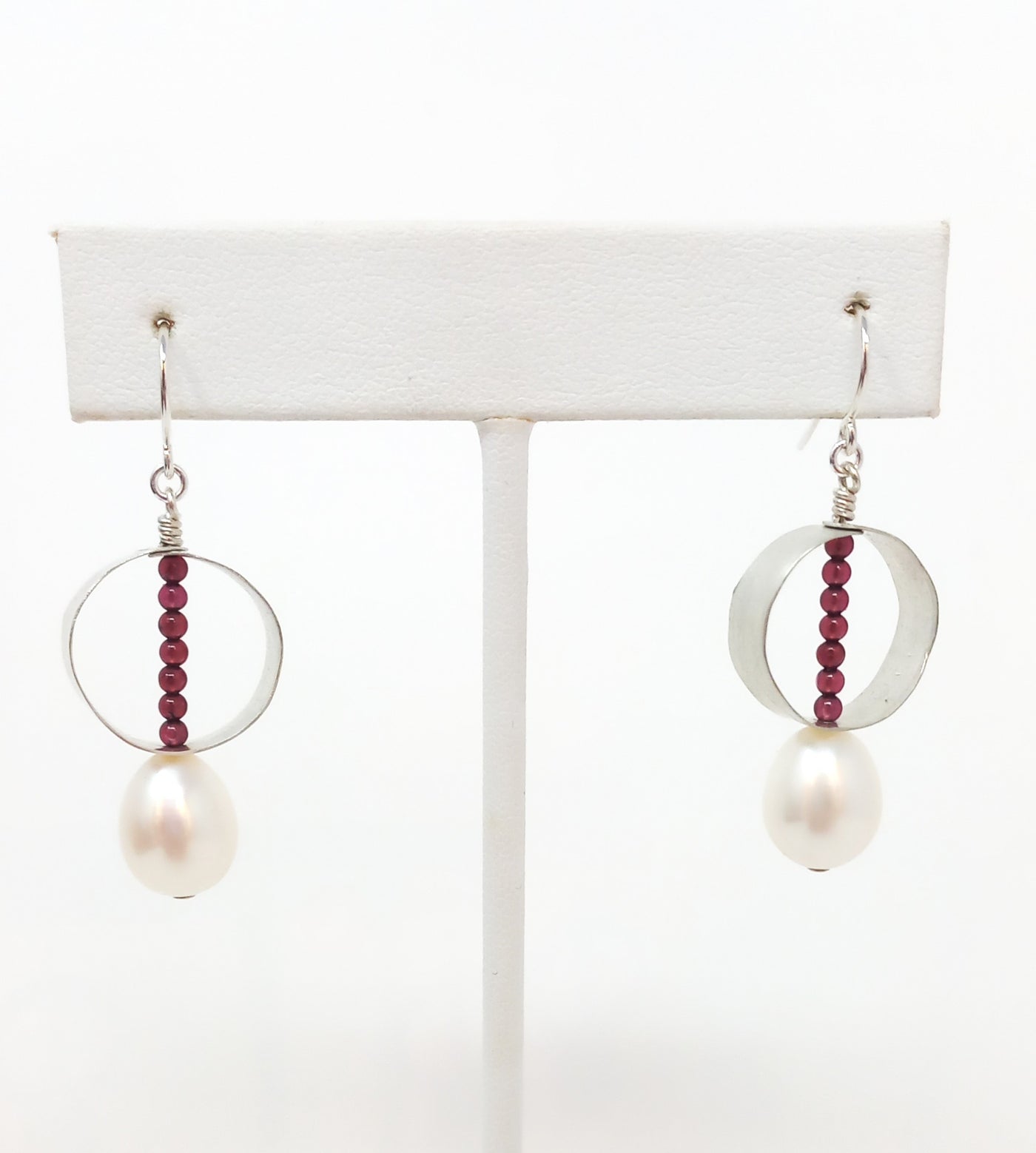 E570 Silver Circle, Garnet, and Freshwater Pearl Earrings