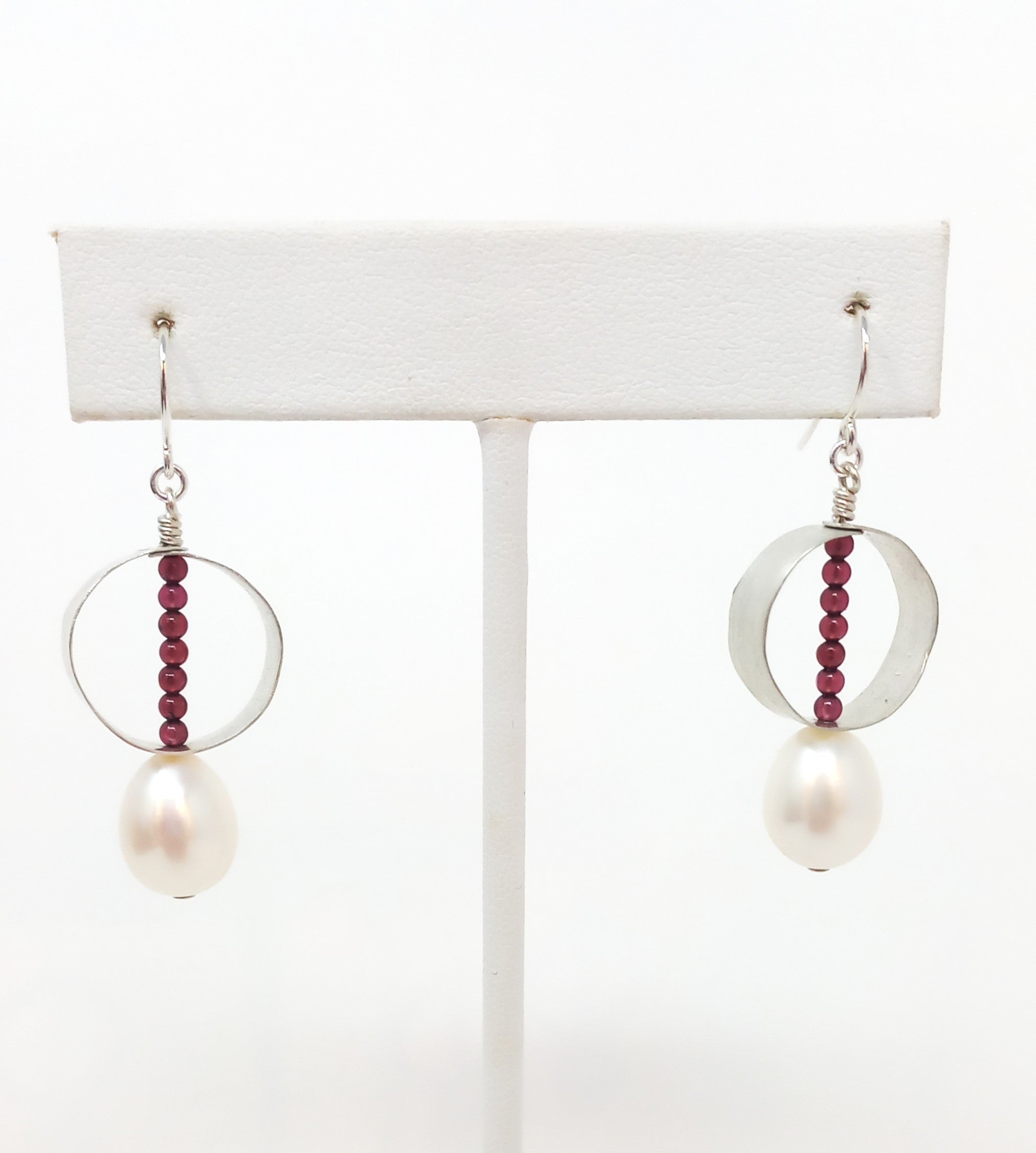 E570 Silver Circle, Garnet, and Freshwater Pearl Earrings