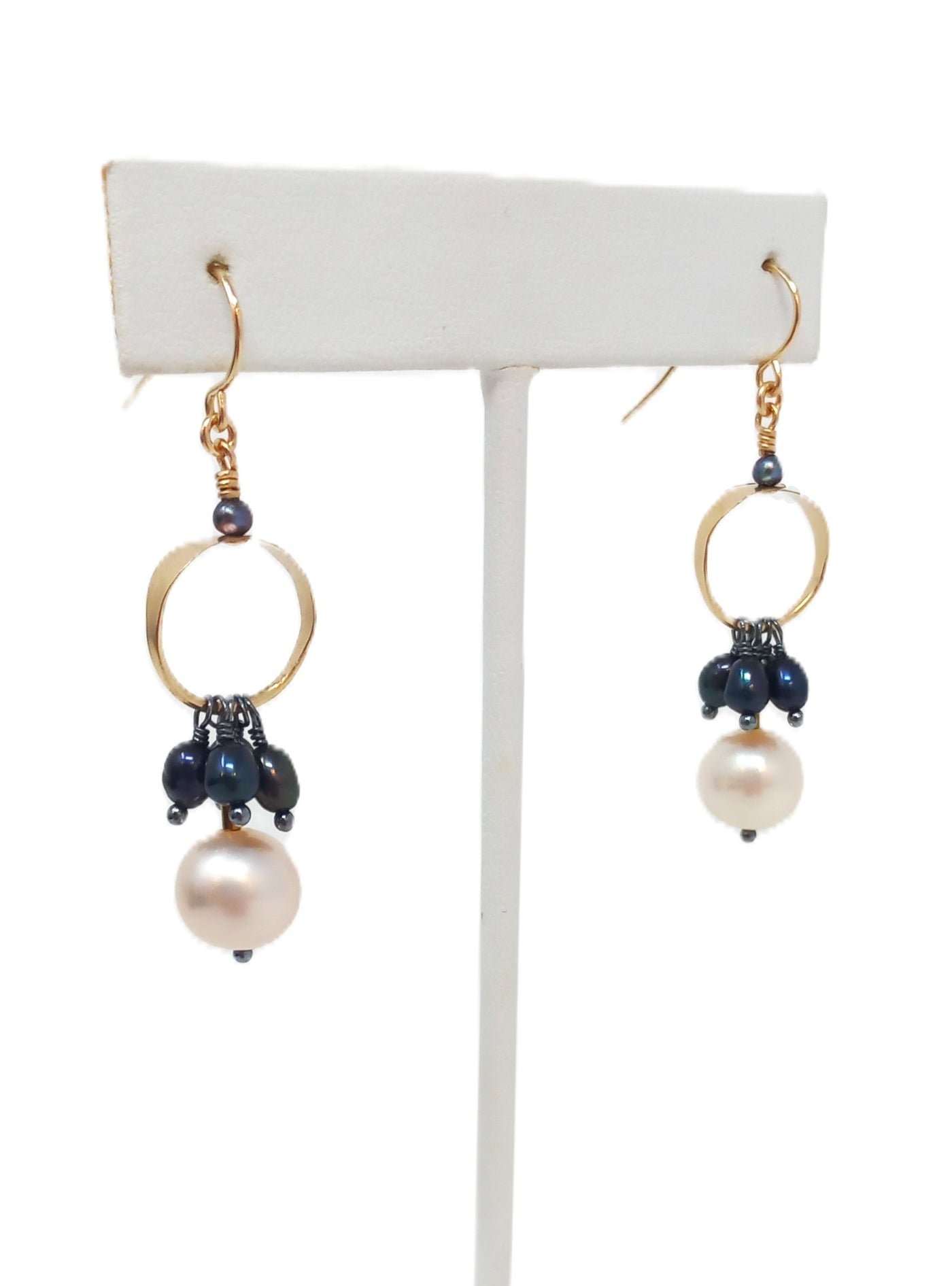 E576 Gold Circle and Dangling Pearls Earrings