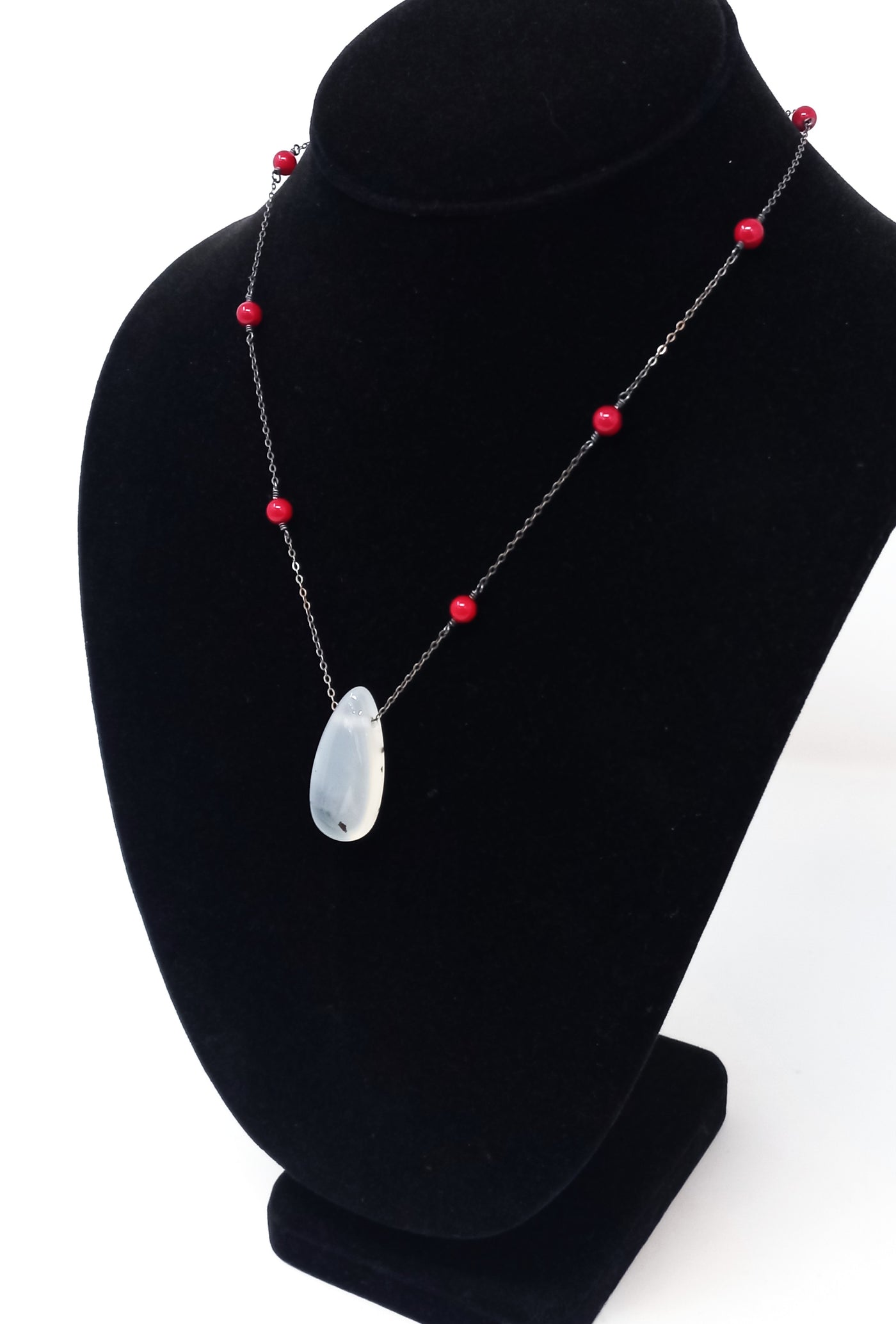 Coral Beads with Montana Agate Pendant Necklace