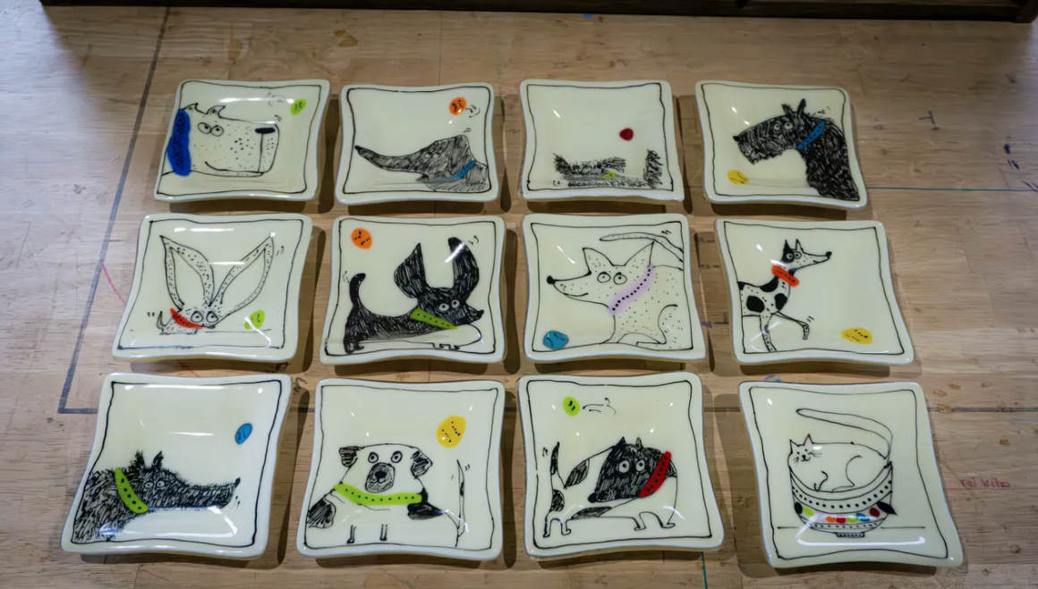 8x8 Dog Plates by Lynn Brunelle