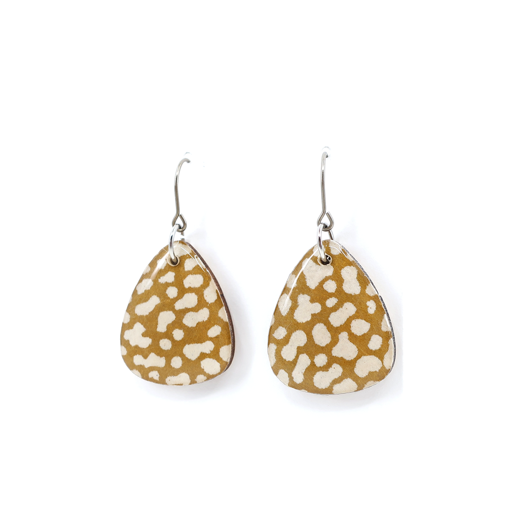 Ochre/White Triangle Geometric Titanium Japanese Earrings
