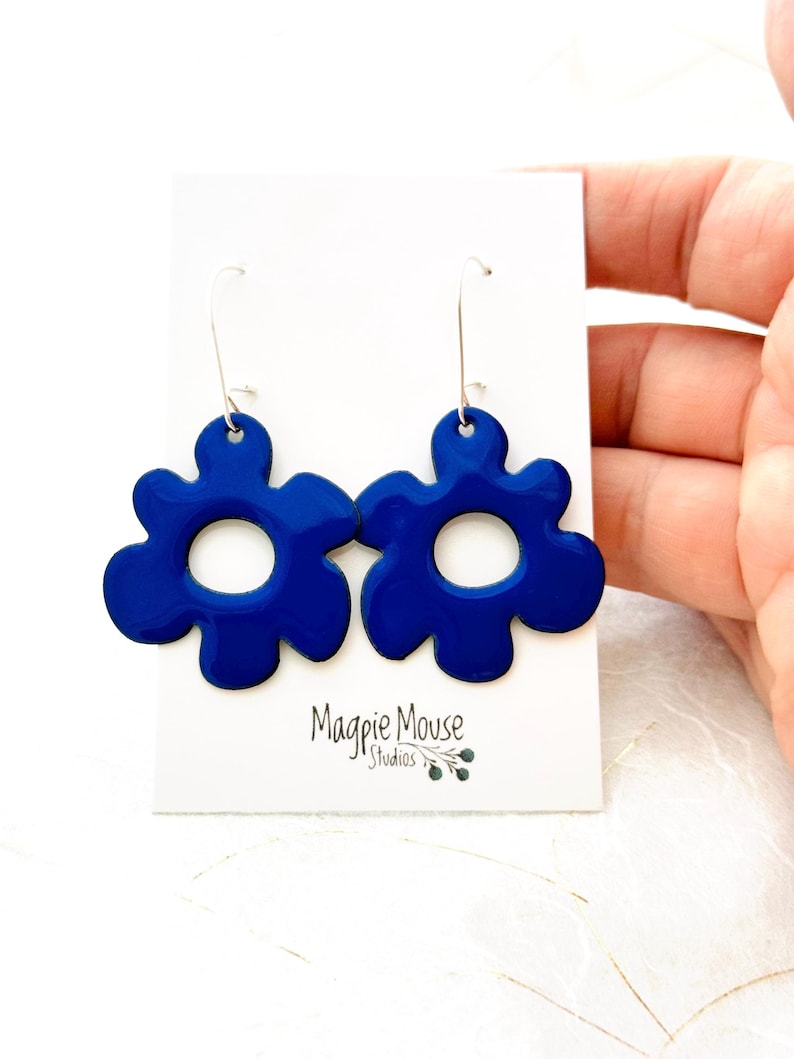 Ultramarine Blue Retro Flower Earrings