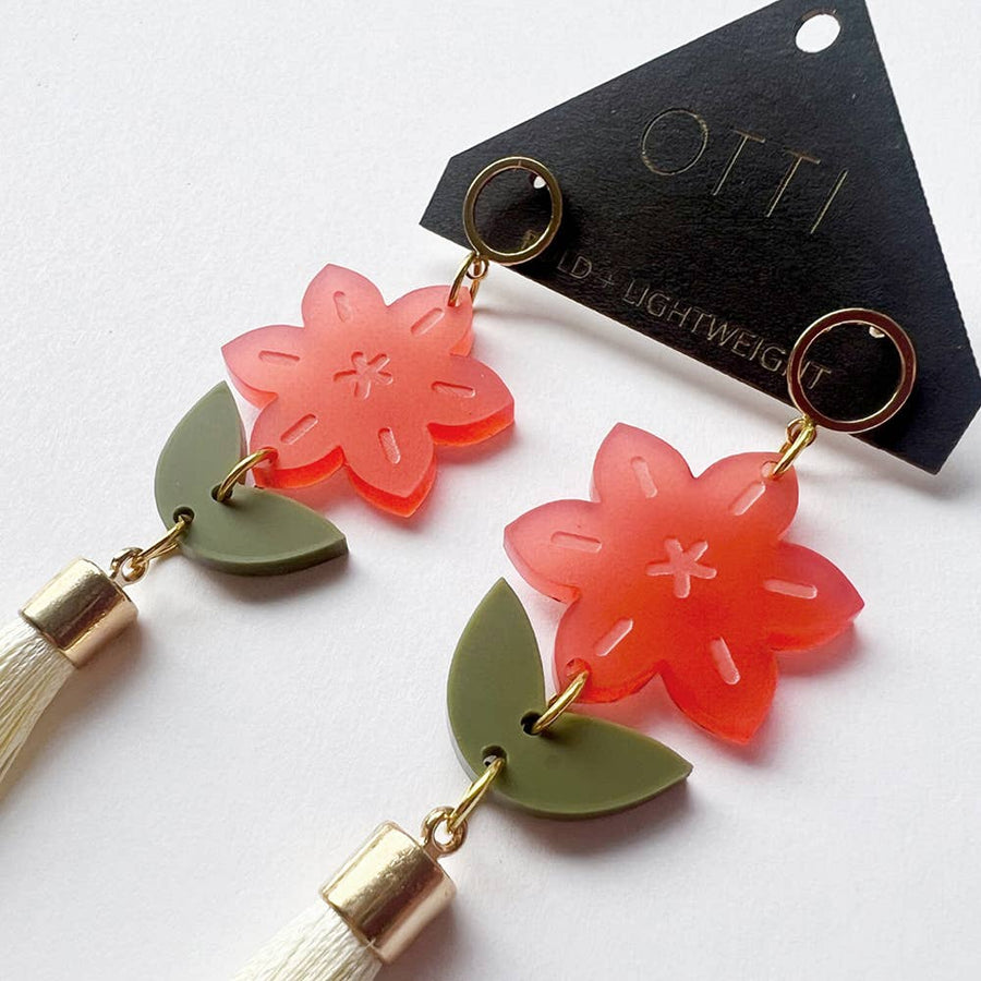 Botanical-Inspired Lightweight Acrylic Earring: Daffodil